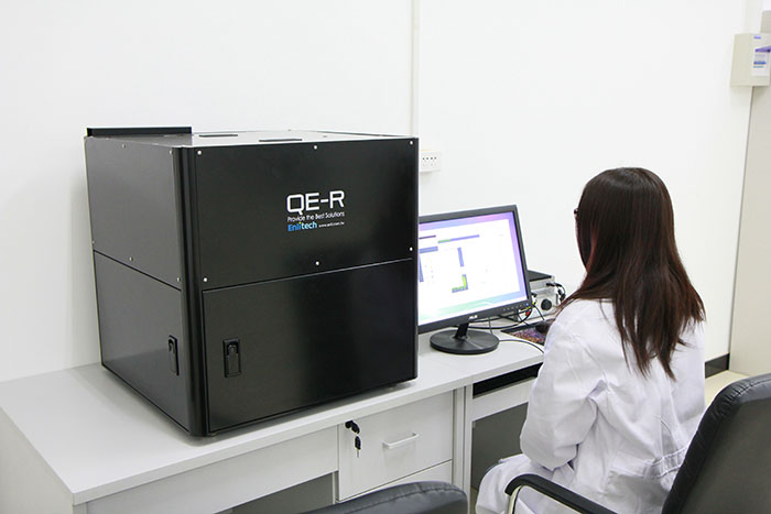 电池量子效率测试系统